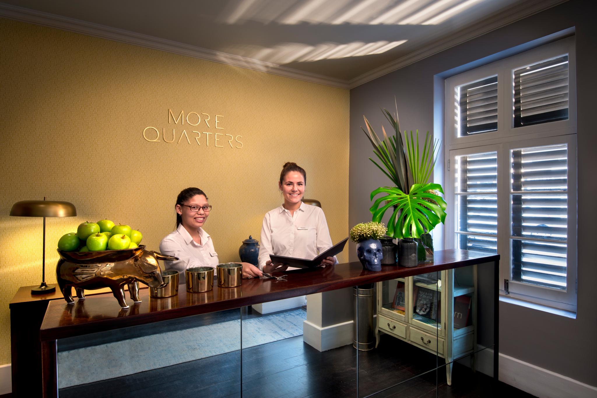 More Quarters Hotel Кейптаун Екстериор снимка