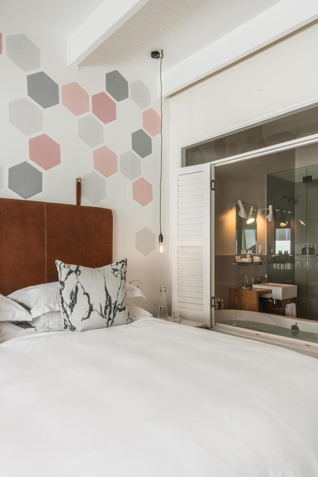 More Quarters Hotel Кейптаун Екстериор снимка